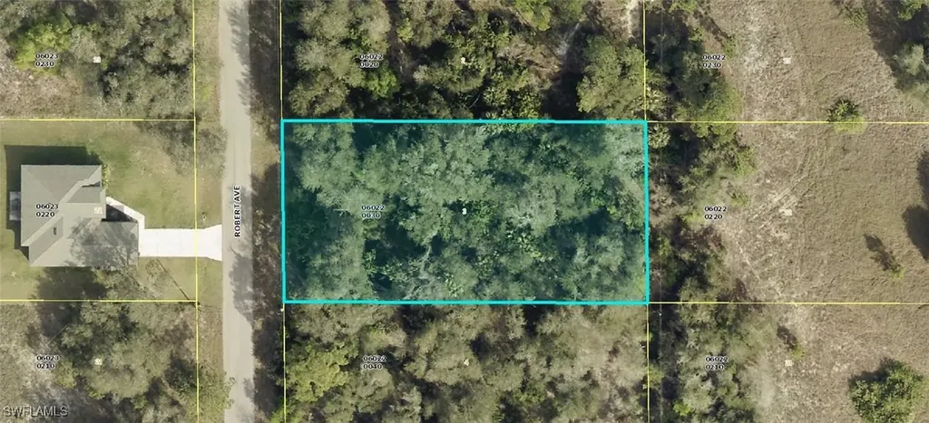 1718 Robert Avenue Lehigh Acres FL 33972