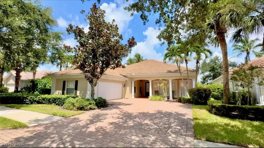 Naples FL, 3937 Upolo Lane