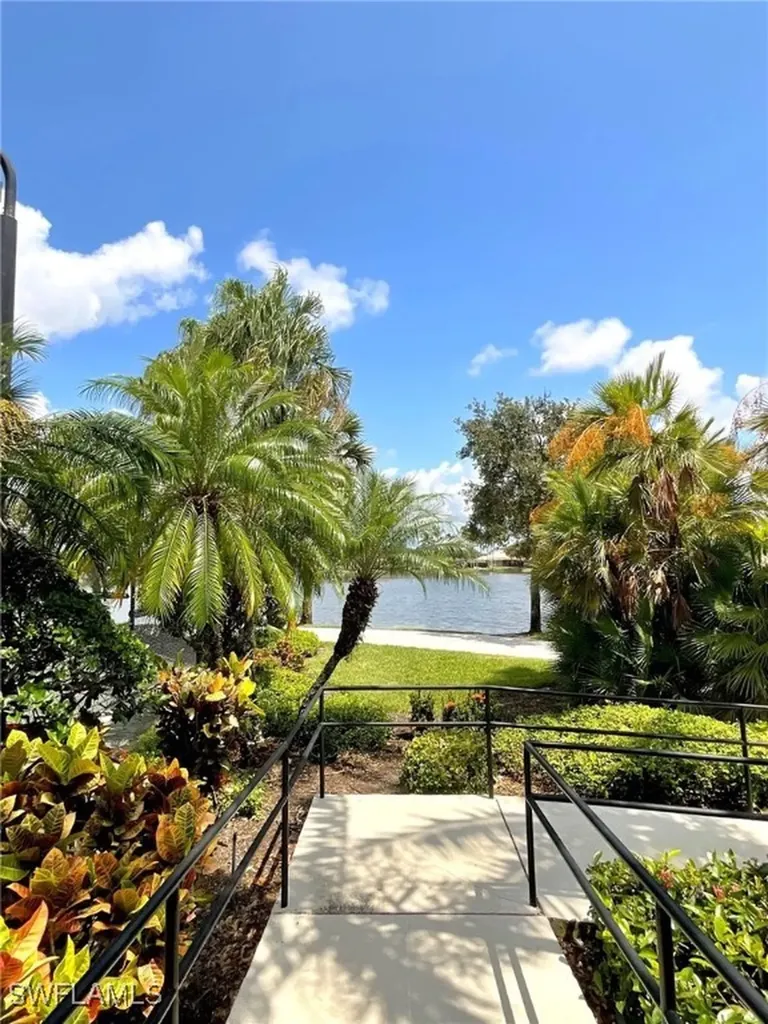 3937 Upolo Lane Naples FL 34119