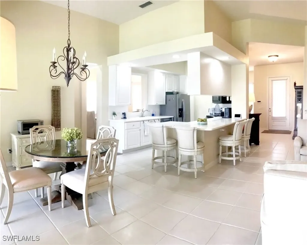 3937 Upolo Lane Naples FL 34119
