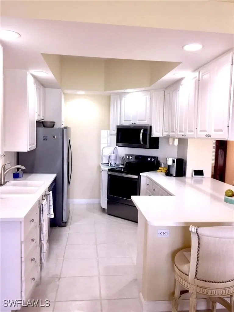3937 Upolo Lane Naples FL 34119