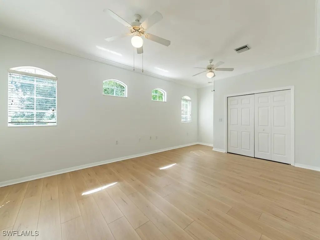 1981 Crestview Way Naples FL 34119