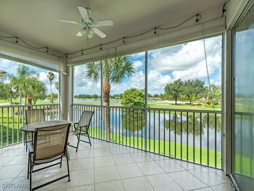 1981 Crestview Way Naples FL 34119