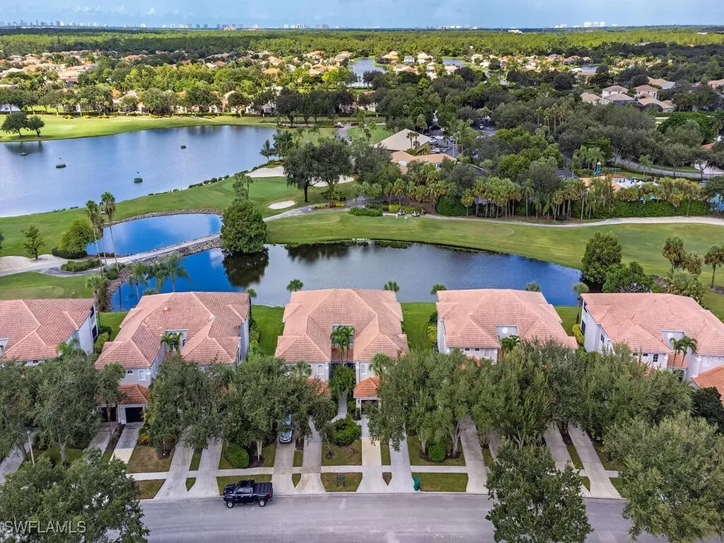 1981 Crestview Way Naples FL 34119