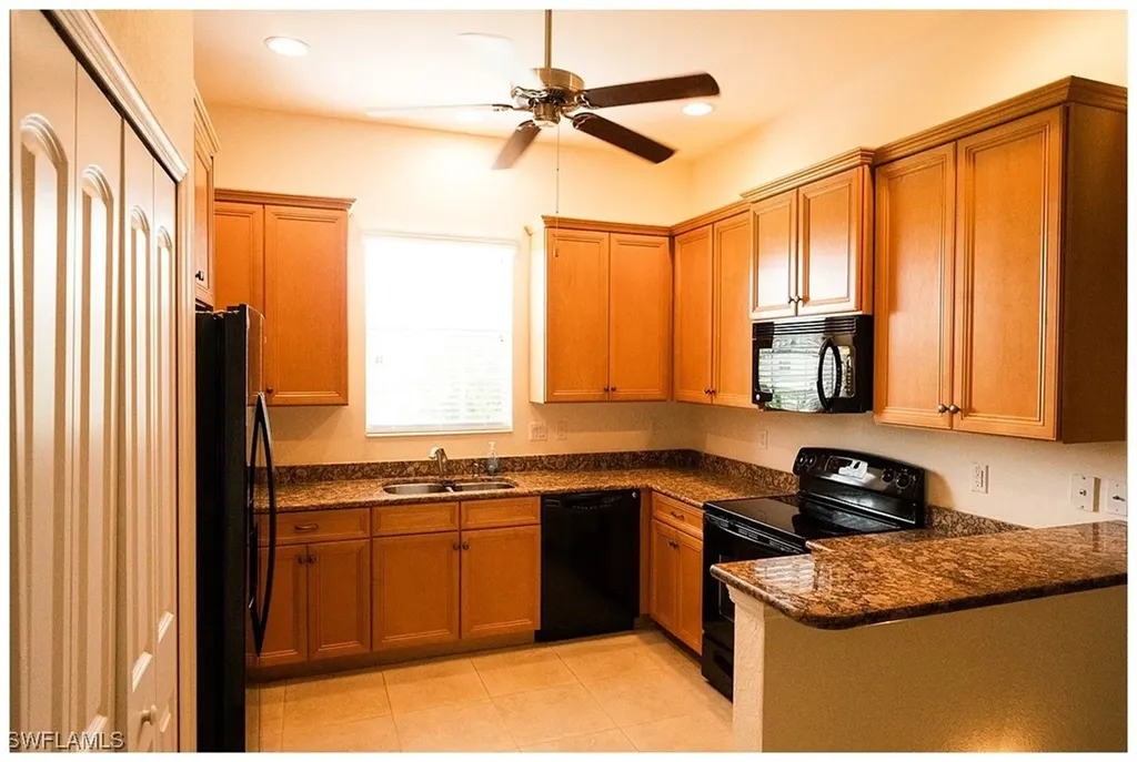 3713 SE 17th Place Cape Coral FL 33904