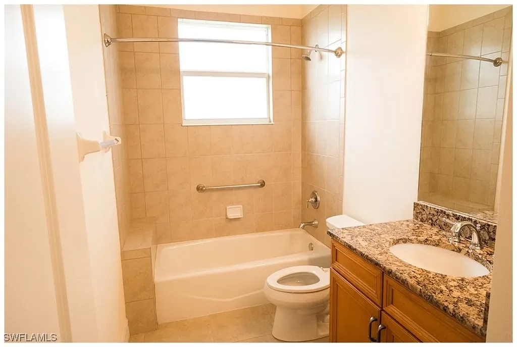 3713 SE 17th Place Cape Coral FL 33904