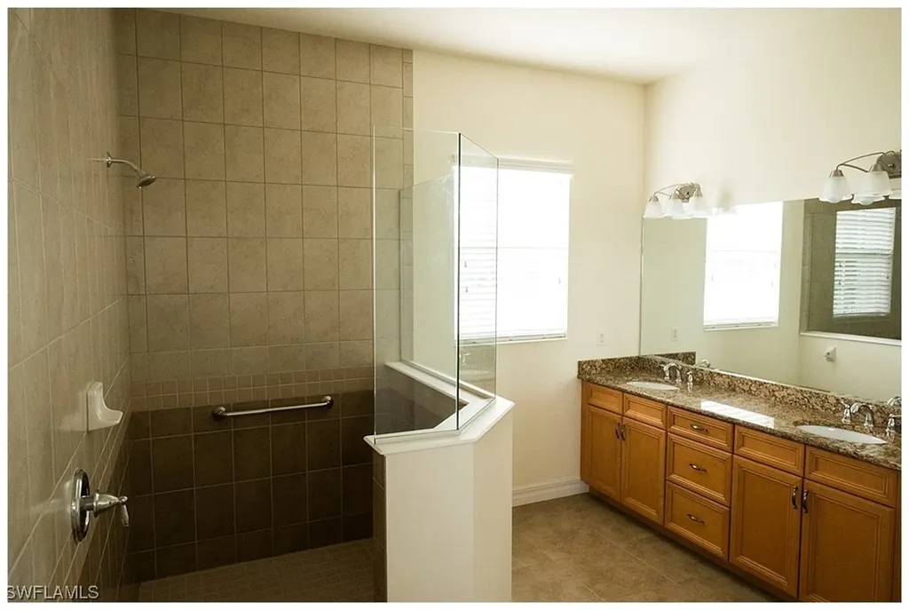 3713 SE 17th Place Cape Coral FL 33904
