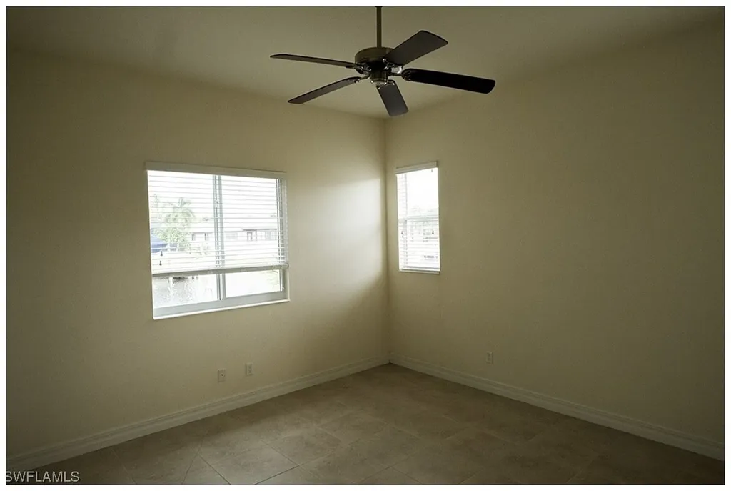 3713 SE 17th Place Cape Coral FL 33904
