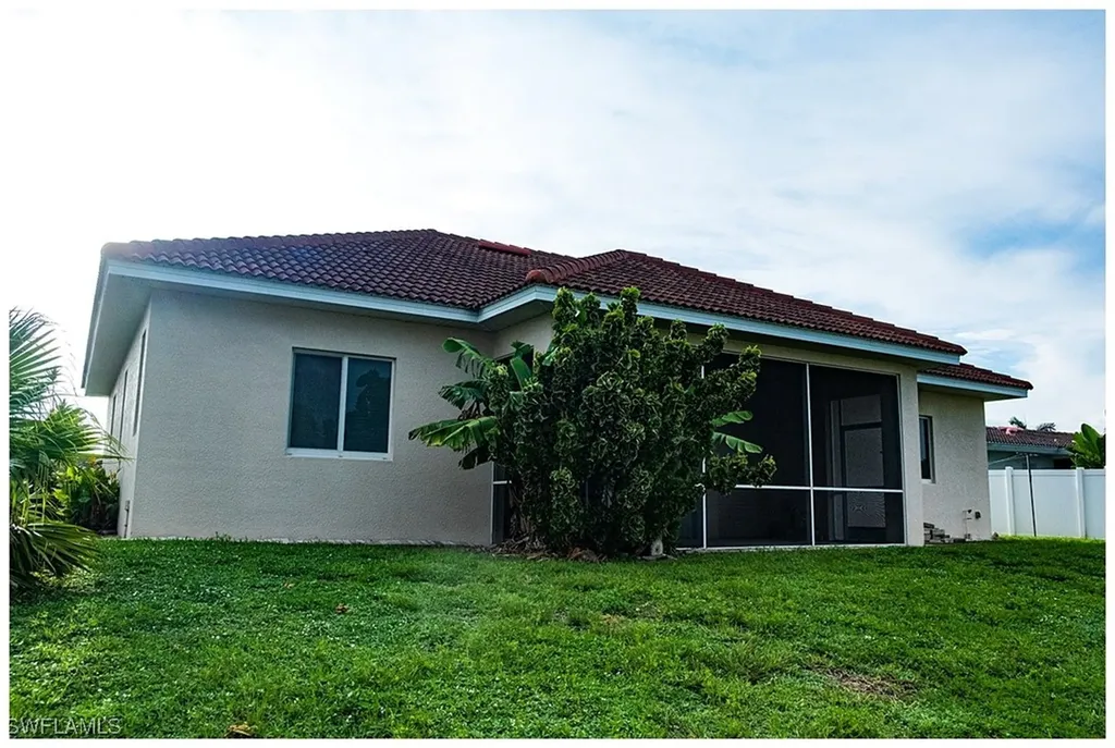 3713 SE 17th Place Cape Coral FL 33904
