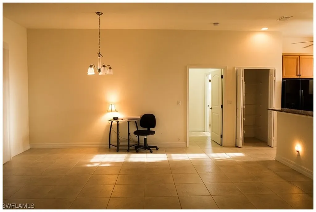 3713 SE 17th Place Cape Coral FL 33904
