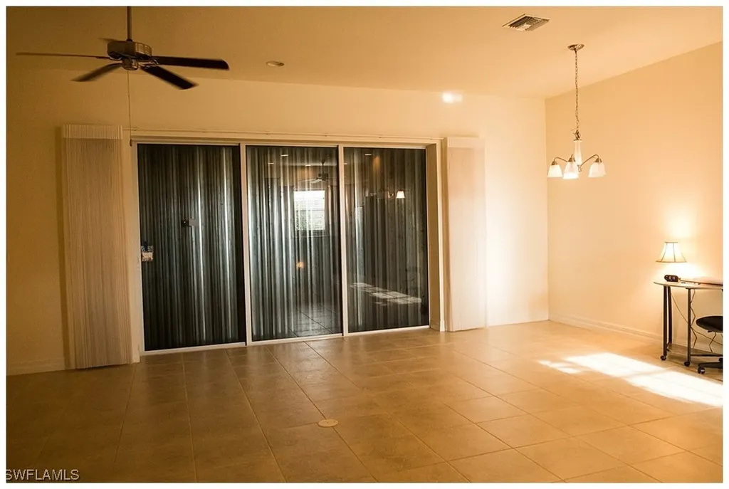 3713 SE 17th Place Cape Coral FL 33904