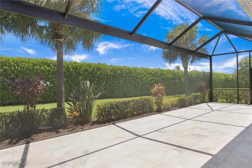 1390 Petone Court Naples FL 34113