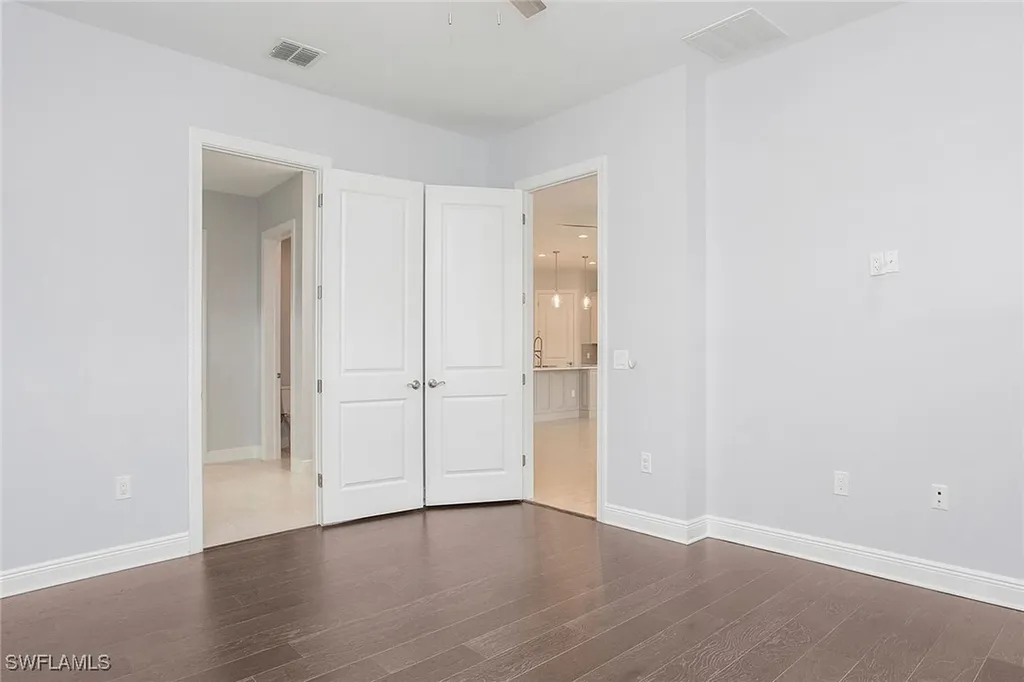 1390 Petone Court Naples FL 34113
