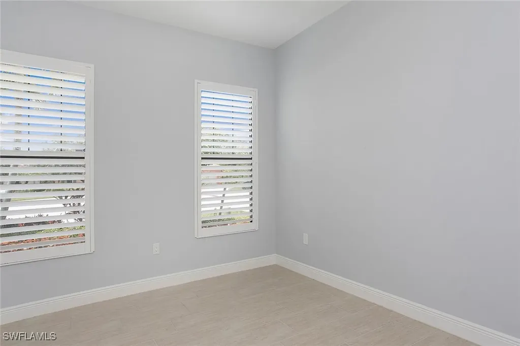 1390 Petone Court Naples FL 34113