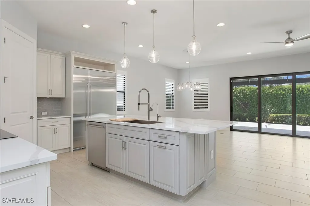 1390 Petone Court Naples FL 34113