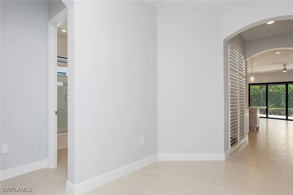 1390 Petone Court Naples FL 34113