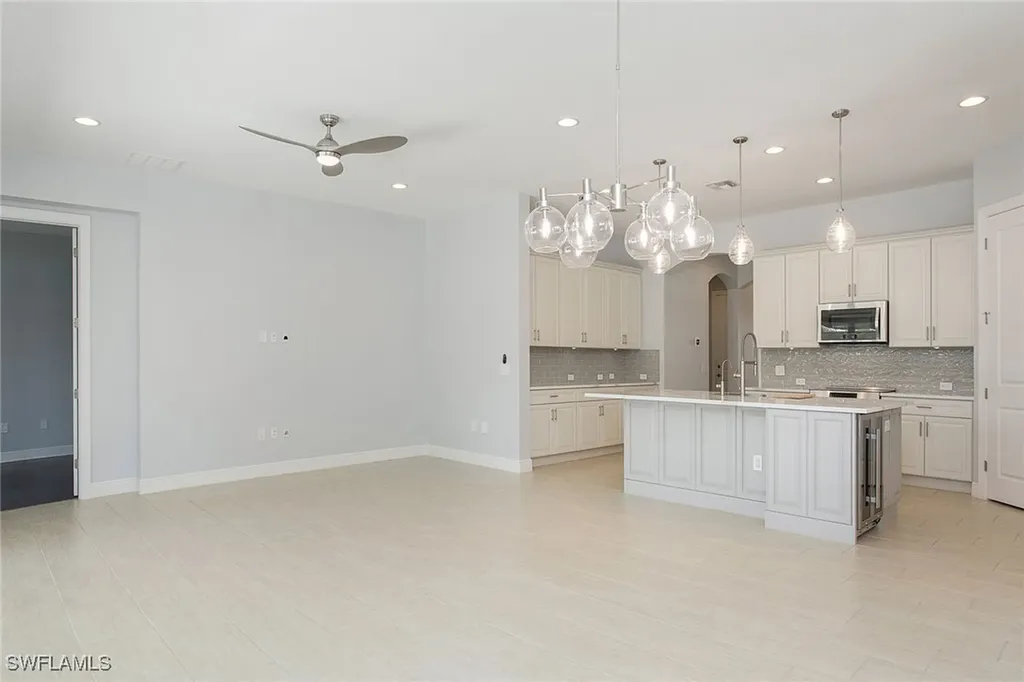 1390 Petone Court Naples FL 34113