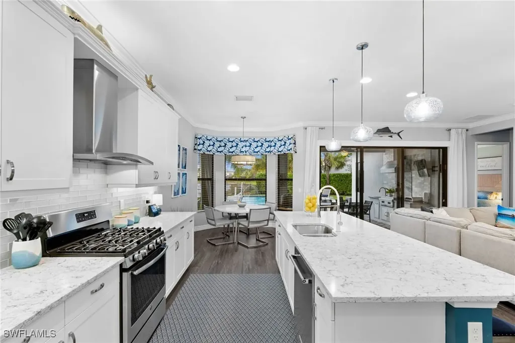 4451 Kensington Circle Naples FL 34119