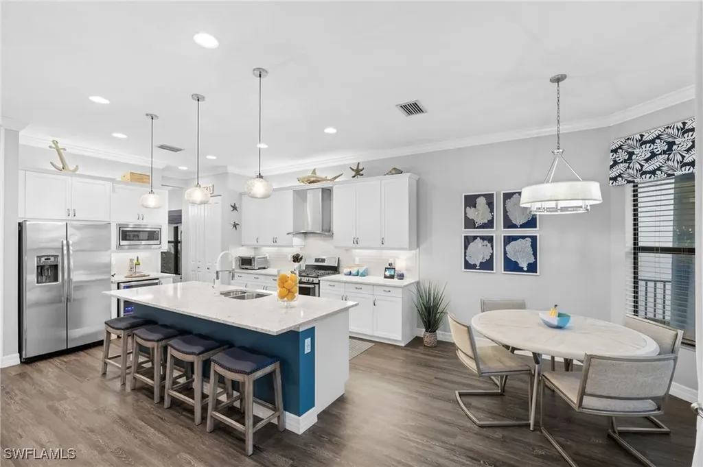 4451 Kensington Circle Naples FL 34119
