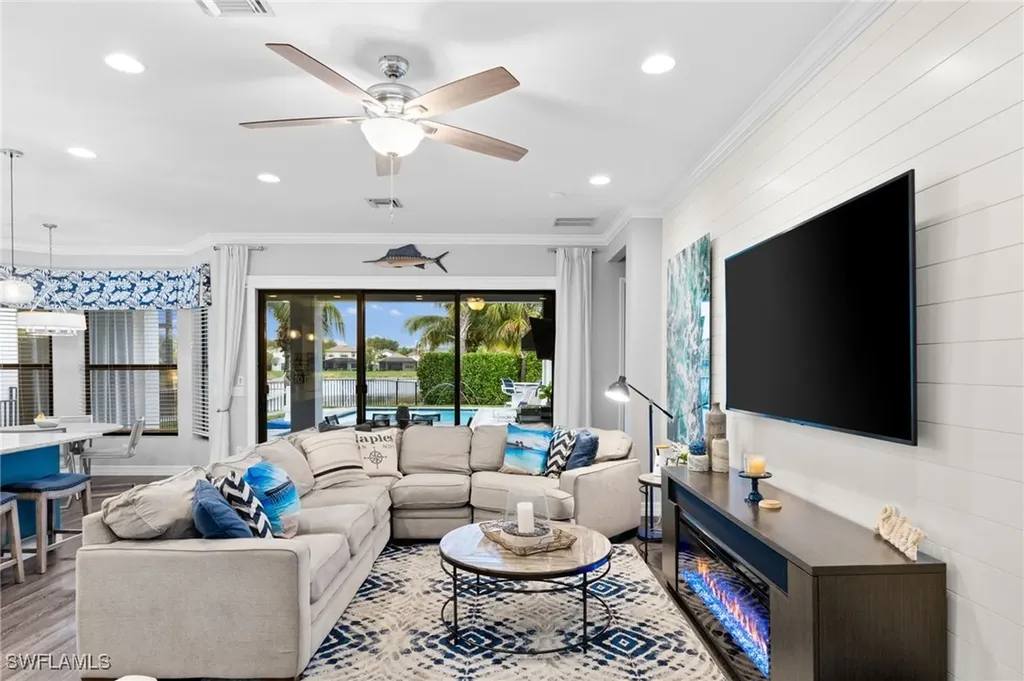 4451 Kensington Circle Naples FL 34119