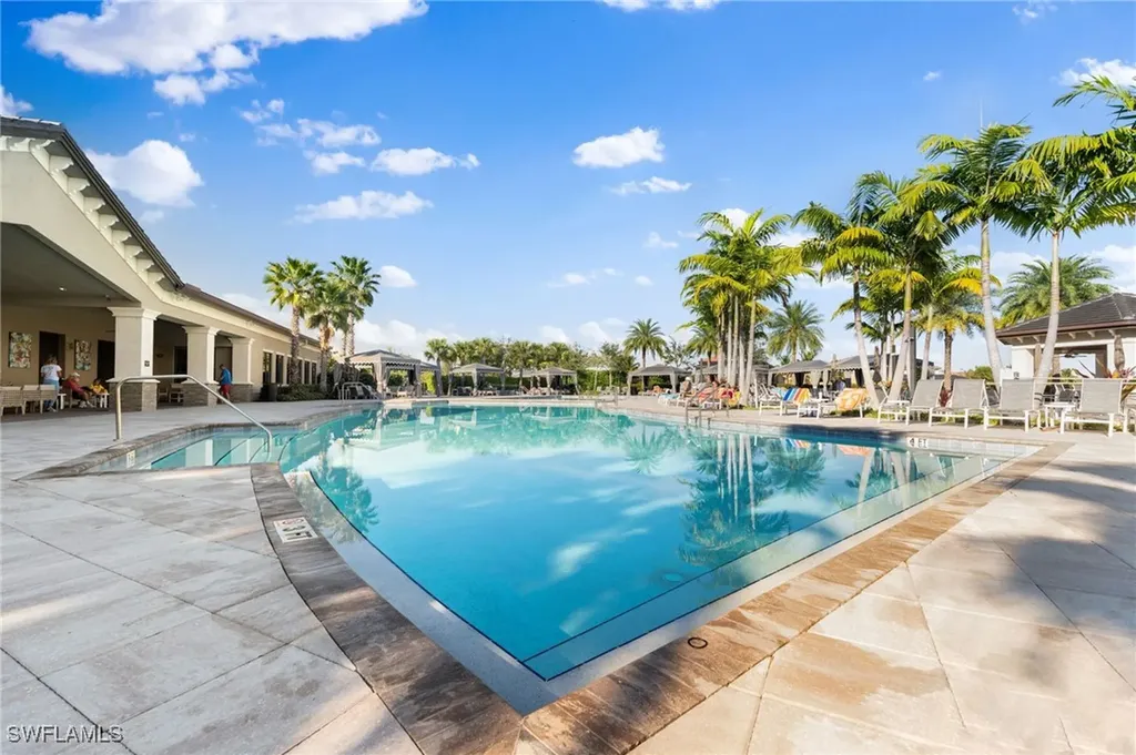 4451 Kensington Circle Naples FL 34119