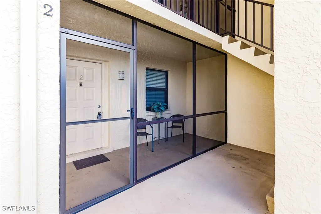 8715 Charter Club Circle Fort Myers FL 33919