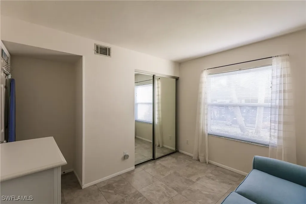 8715 Charter Club Circle Fort Myers FL 33919