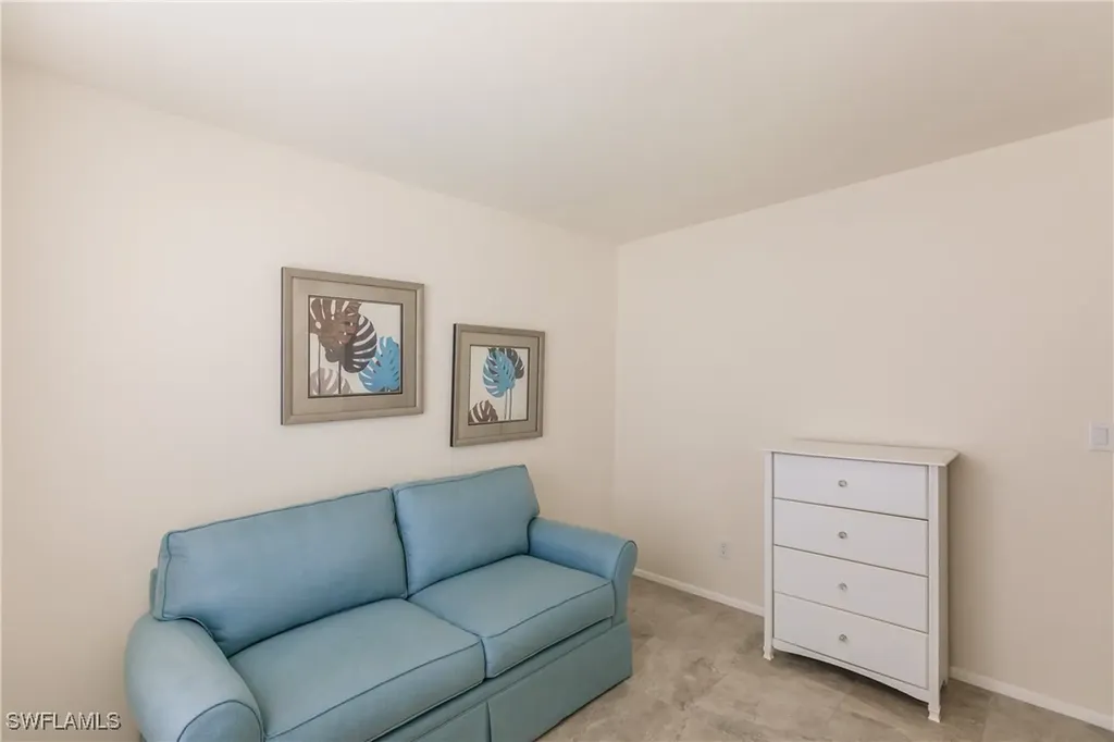 8715 Charter Club Circle Fort Myers FL 33919