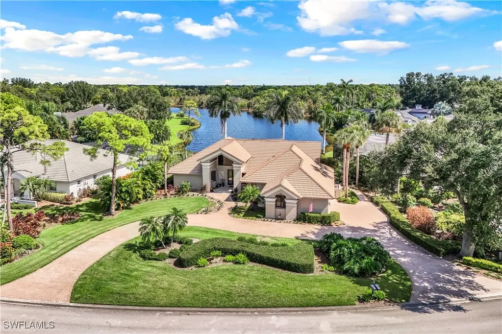 Bonita Springs FL, 3709 Woodlake Drive