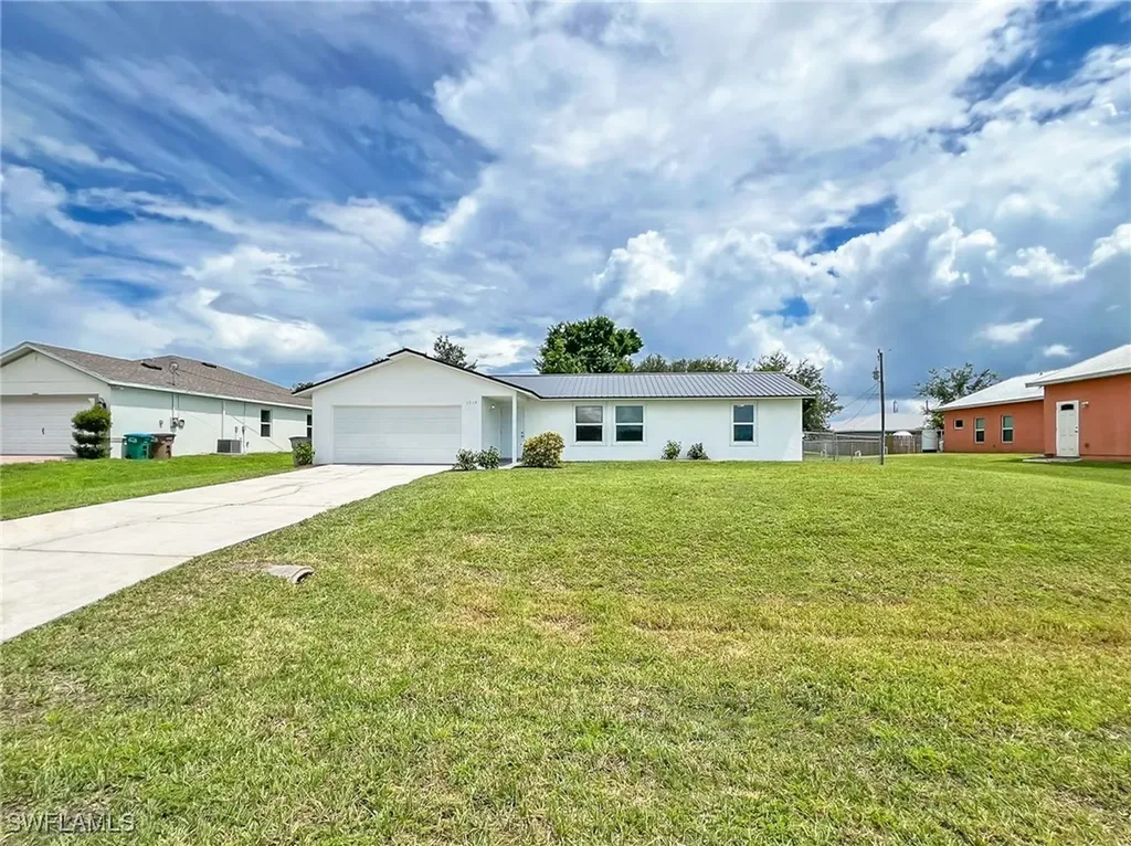 1719 NE 6th Avenue Cape Coral FL 33909