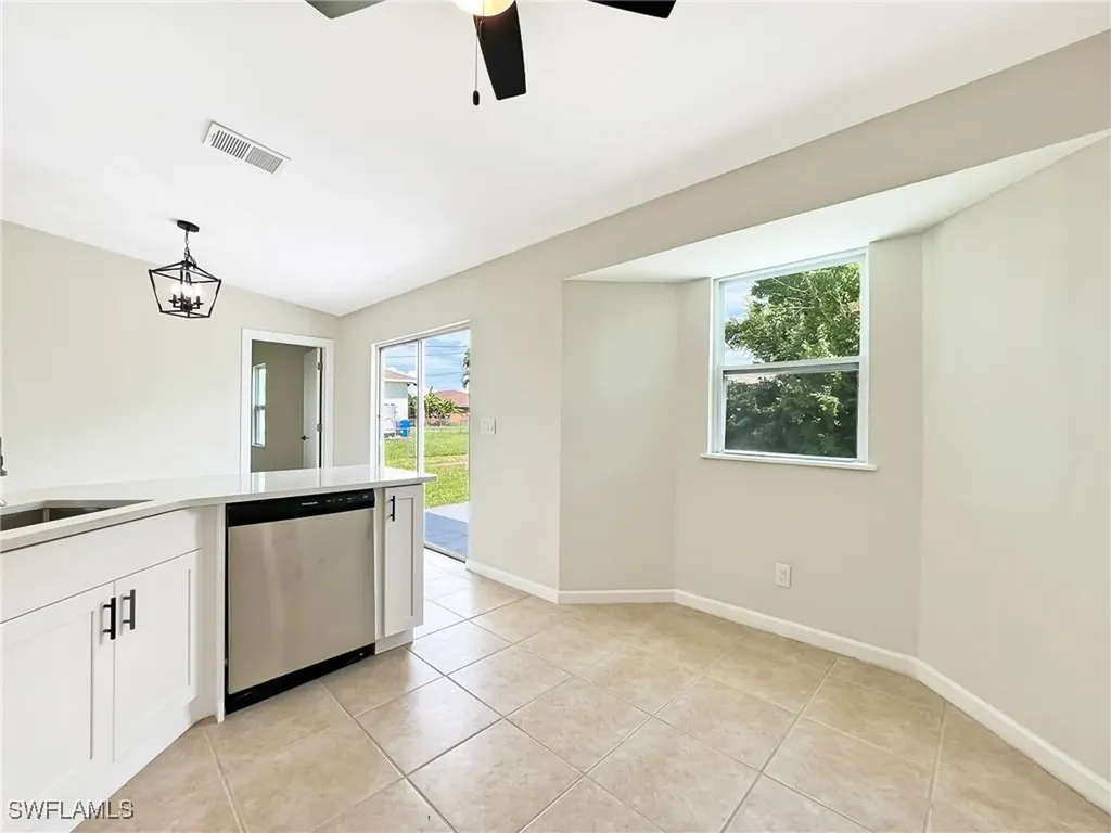 1719 NE 6th Avenue Cape Coral FL 33909