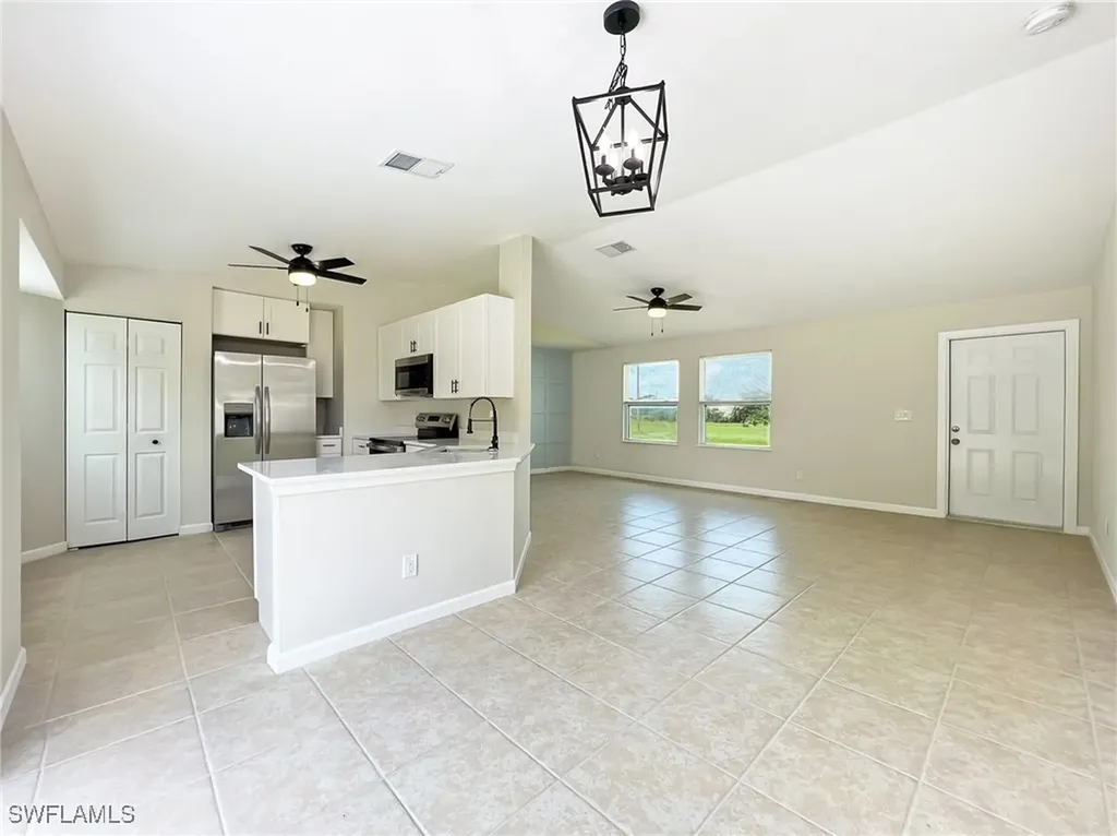 1719 NE 6th Avenue Cape Coral FL 33909