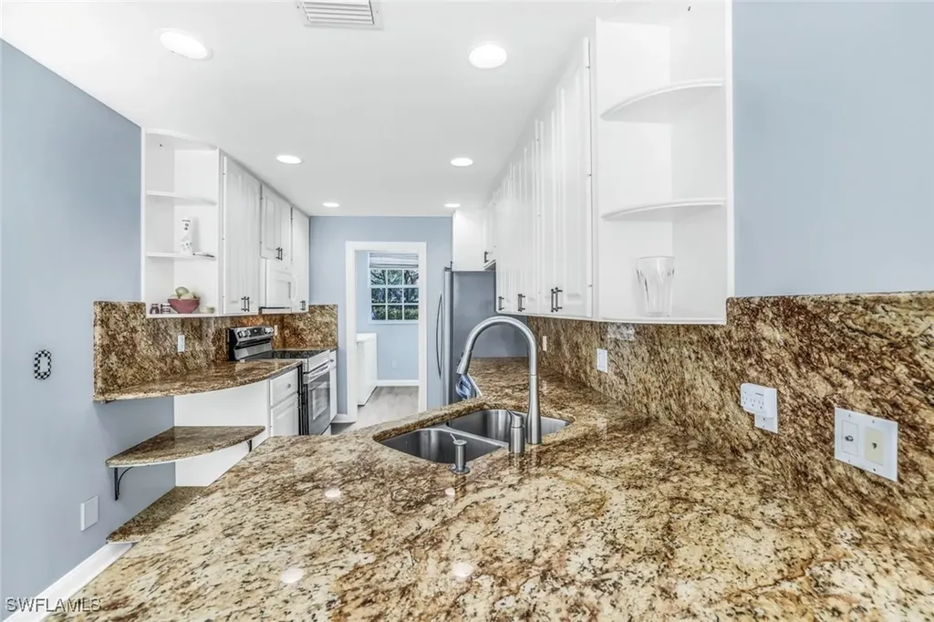 5791 Cove Circle Naples FL 34119