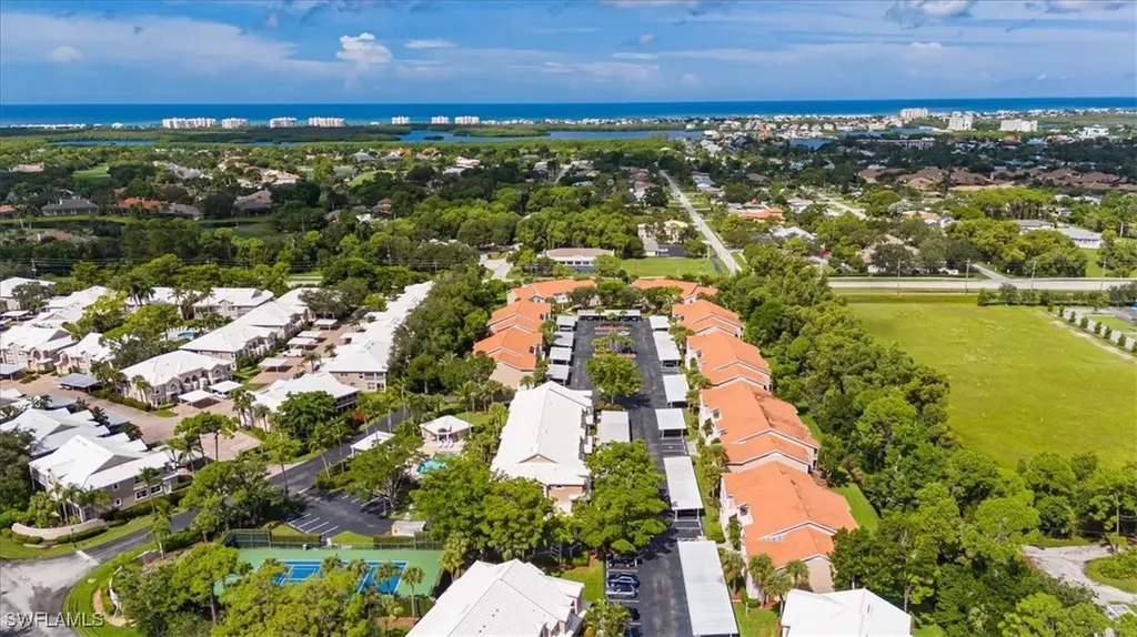 Bonita Springs FL, 3920 Leeward Passage Court, Unit 101