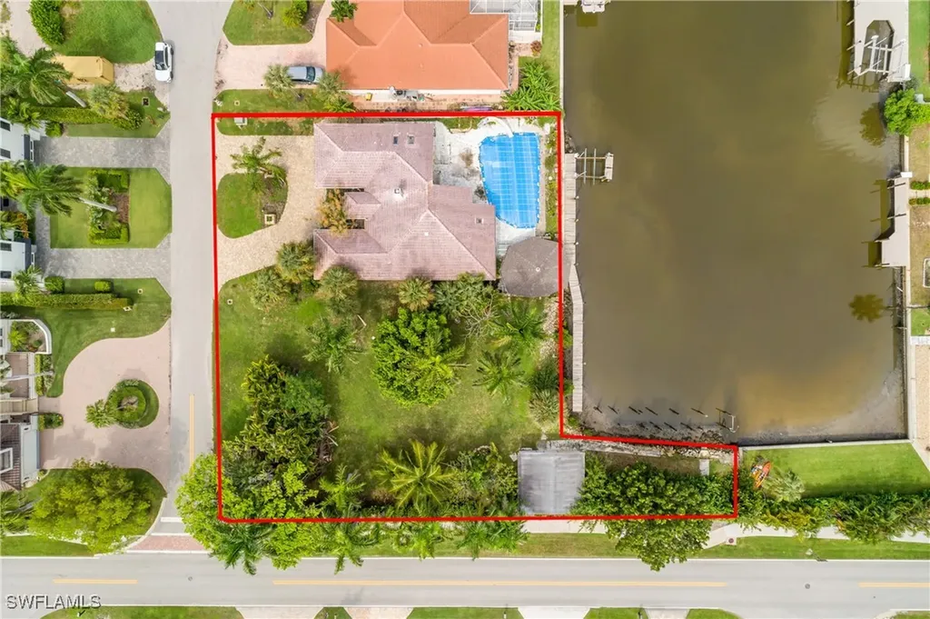479 Palm Court Naples FL 34108