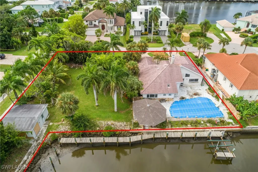 479 Palm Court Naples FL 34108