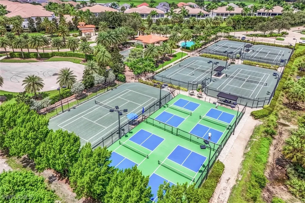 16374 Viansa Way Naples FL 34110
