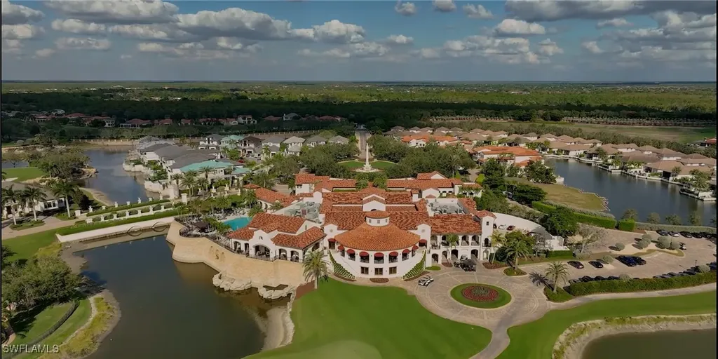 16374 Viansa Way Naples FL 34110
