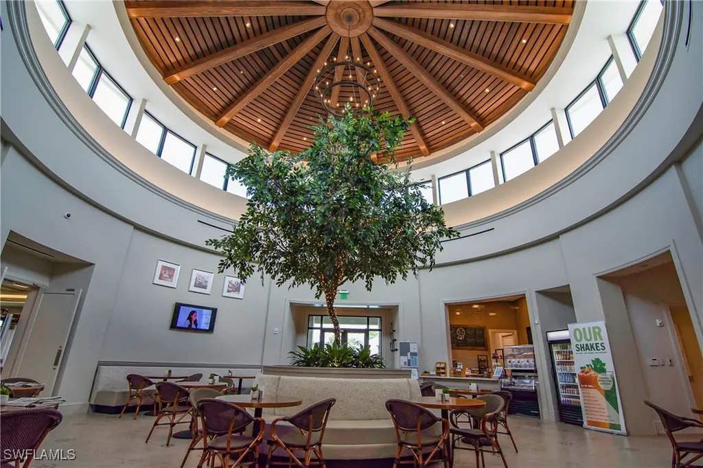 221 Napa Ridge Road E Naples FL 34119