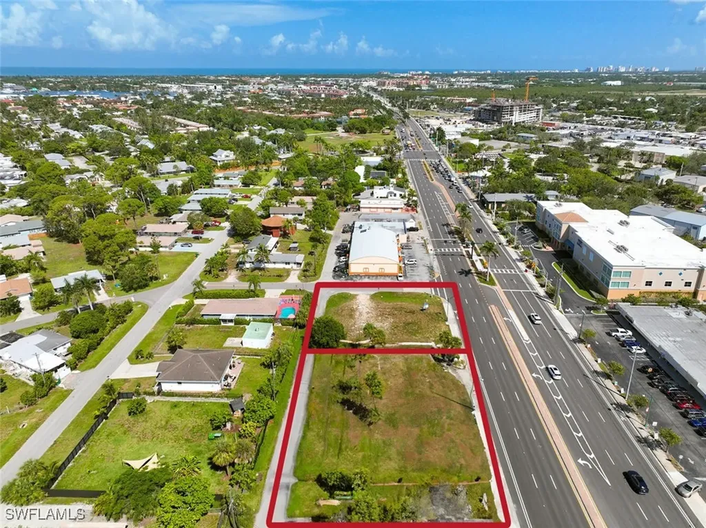 2364 Tamiami Trail E Naples FL 34112