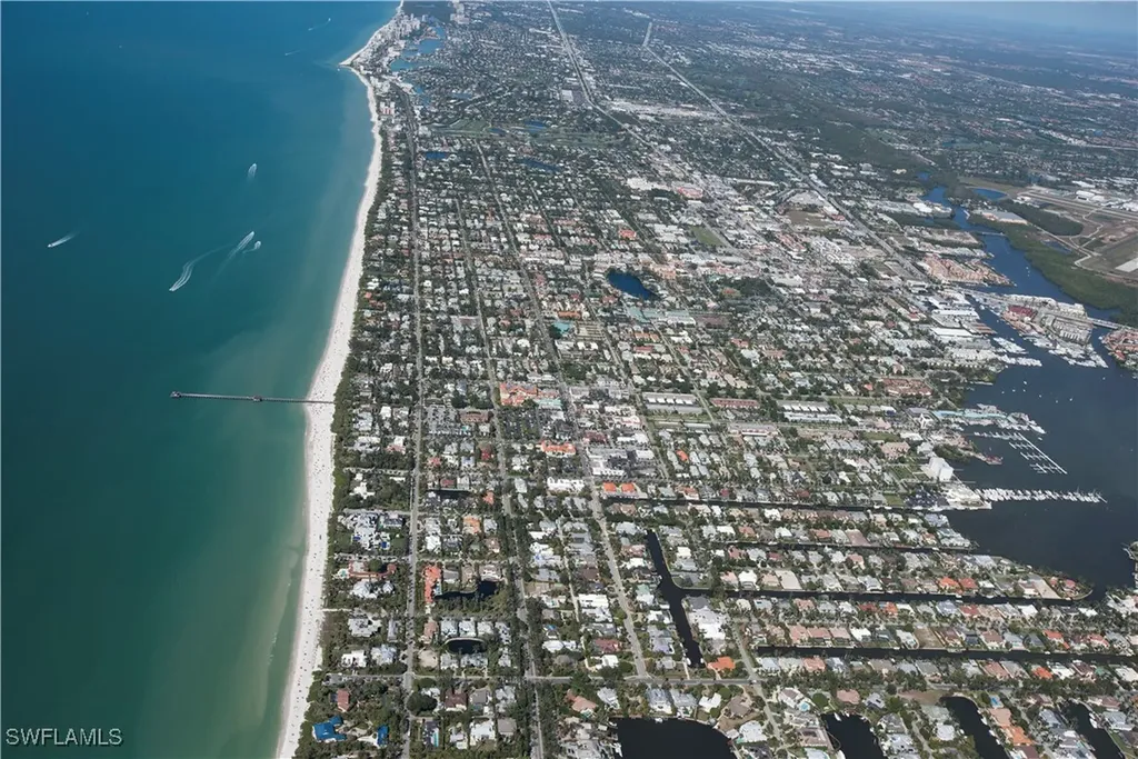 2364 Tamiami Trail E Naples FL 34112