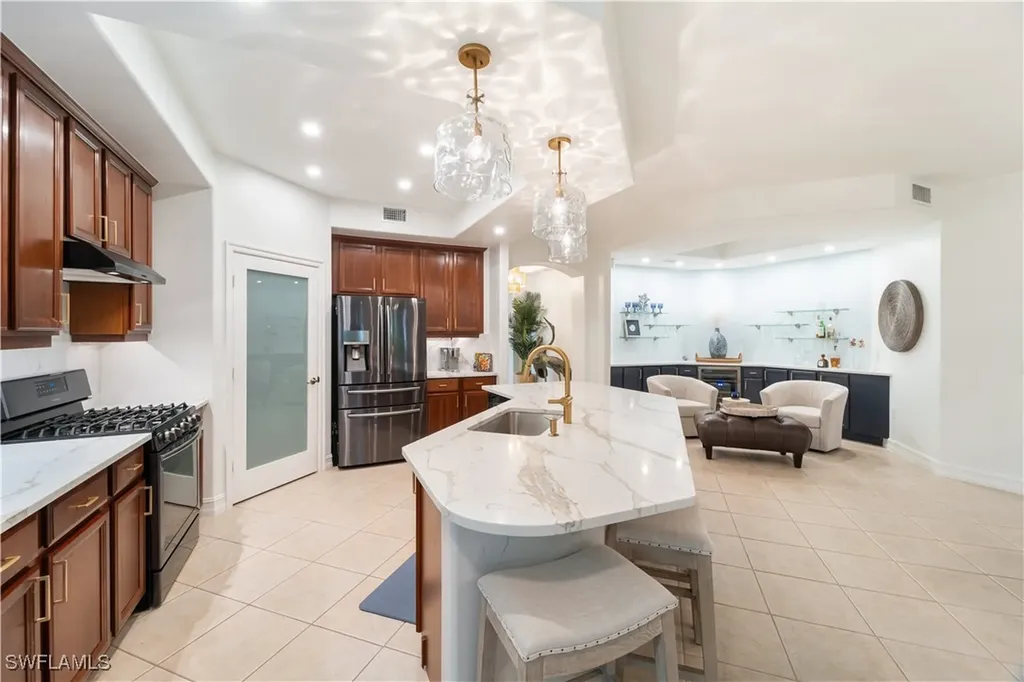 1992 Tarpon Bay Drive N Naples FL 34119