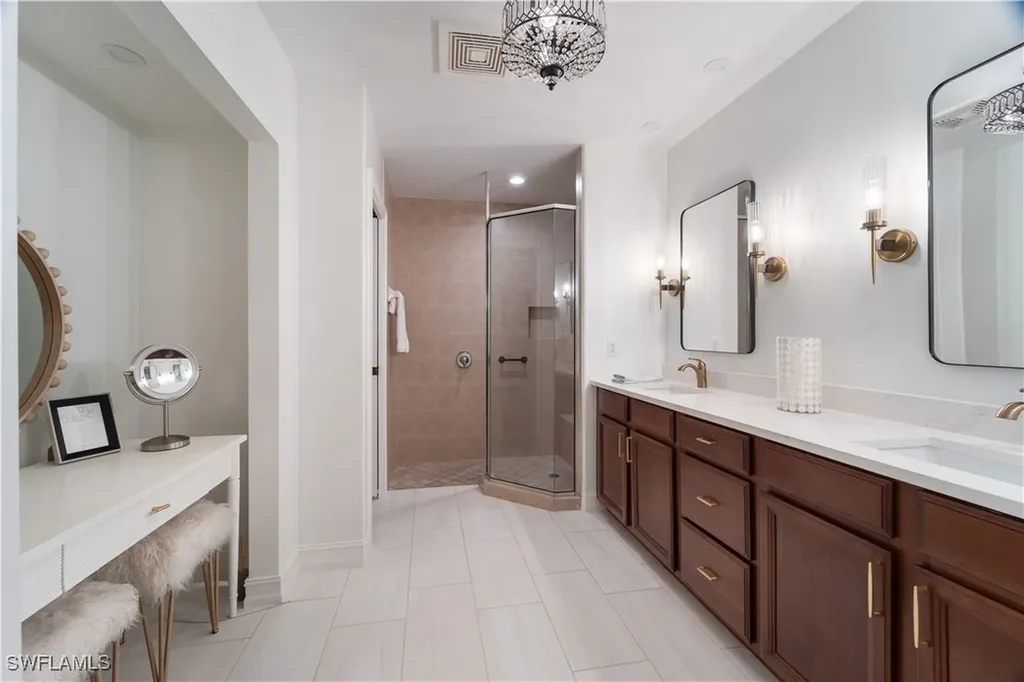 1992 Tarpon Bay Drive N Naples FL 34119