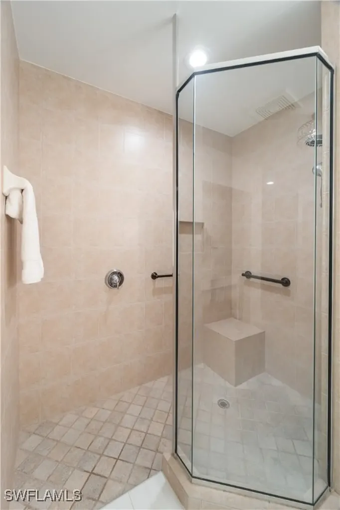 1992 Tarpon Bay Drive N Naples FL 34119