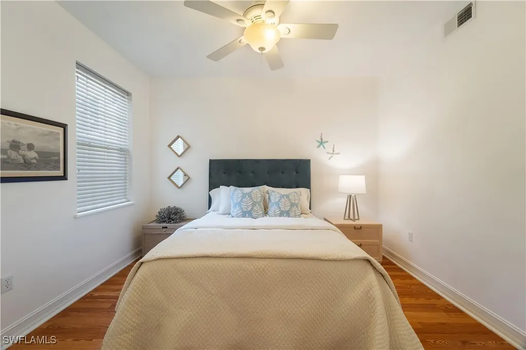 1992 Tarpon Bay Drive N Naples FL 34119