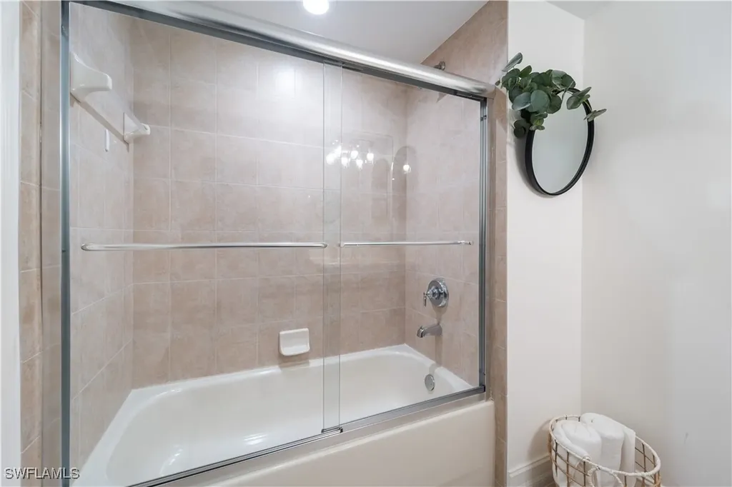 1992 Tarpon Bay Drive N Naples FL 34119