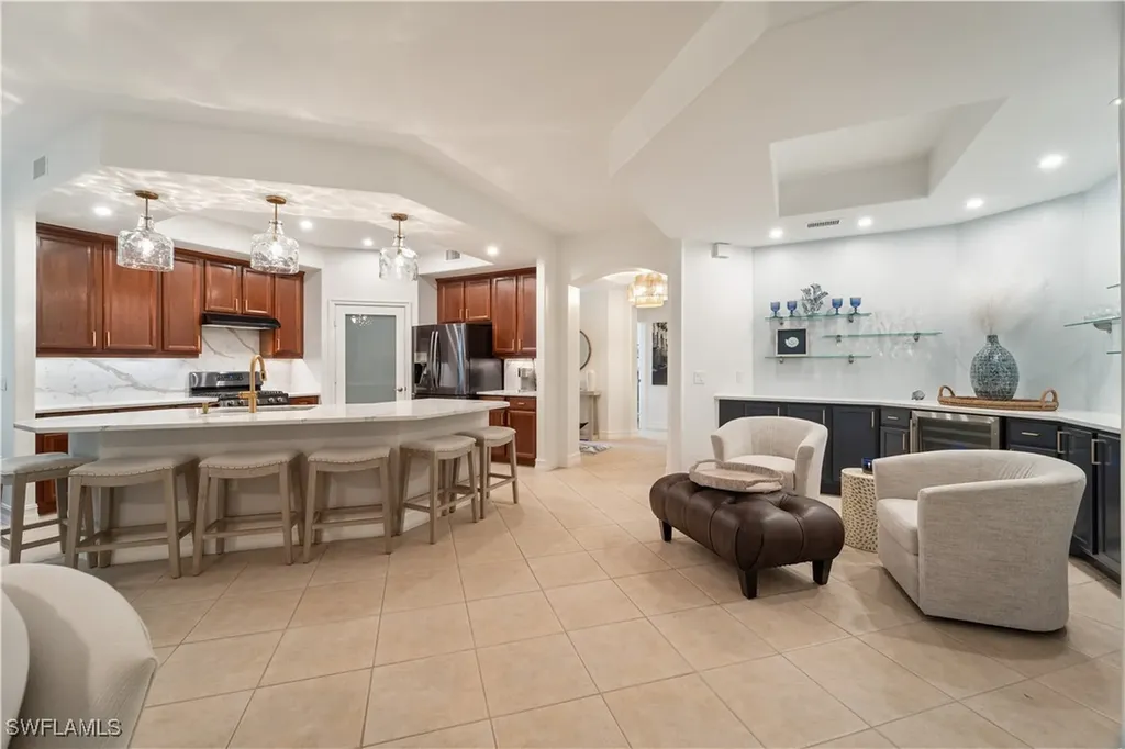 1992 Tarpon Bay Drive N Naples FL 34119