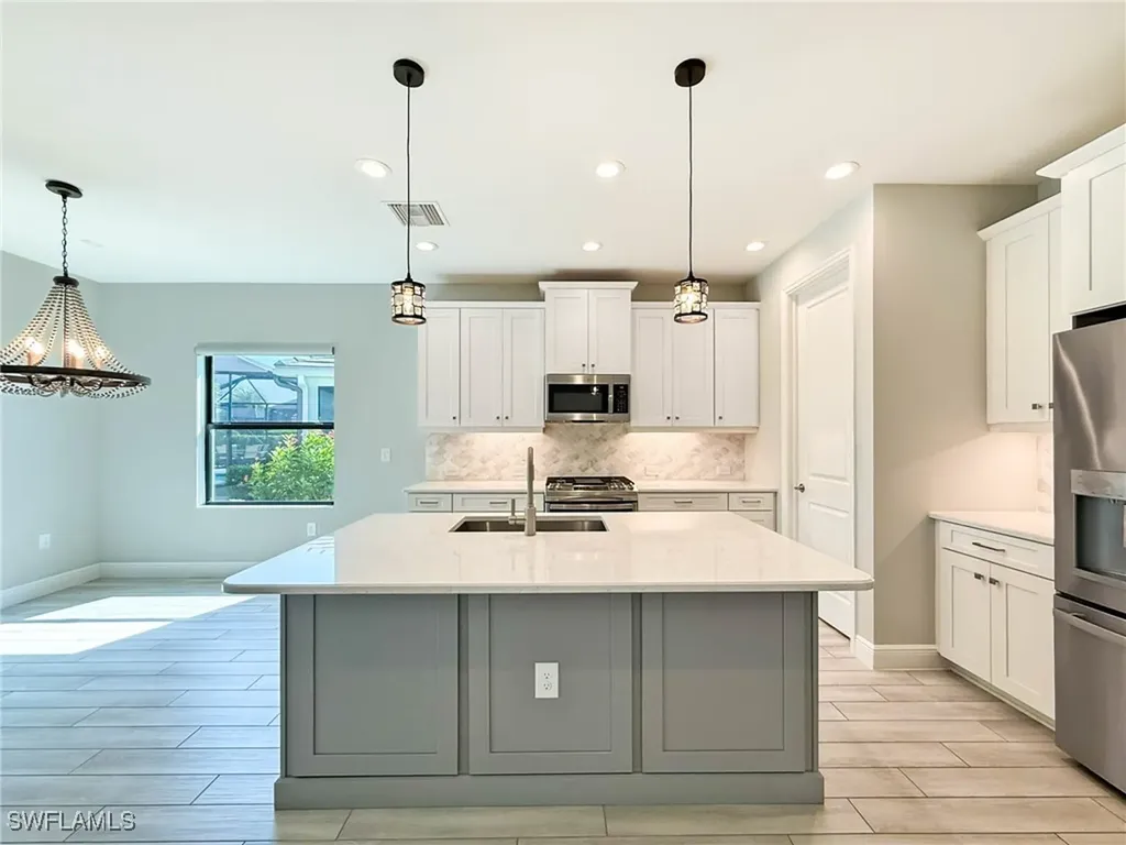 13840 Amblewind Cove Way Fort Myers FL 33905