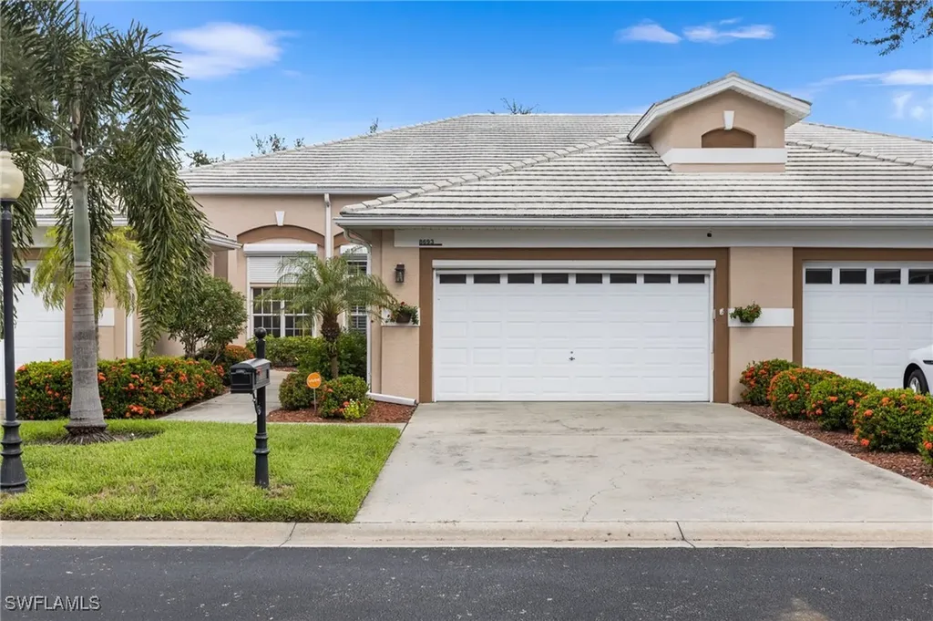 8693 Patty Berg Court Fort Myers FL 33919
