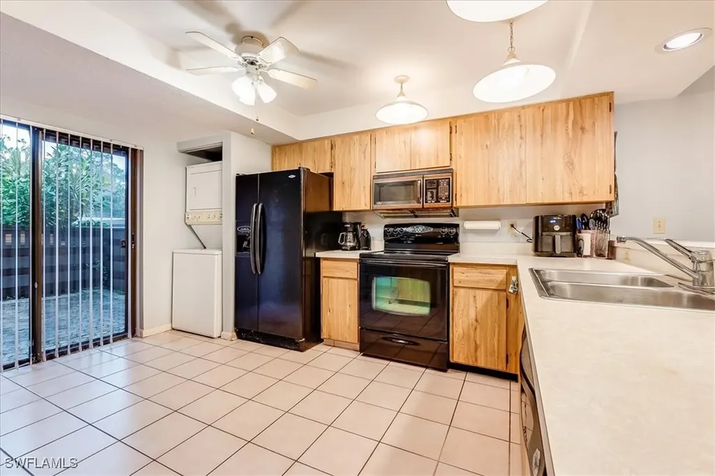 137 Pinebrook Drive Fort Myers FL 33907